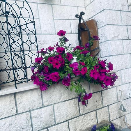 Apartmani Linda Vodice Eksteriør billede