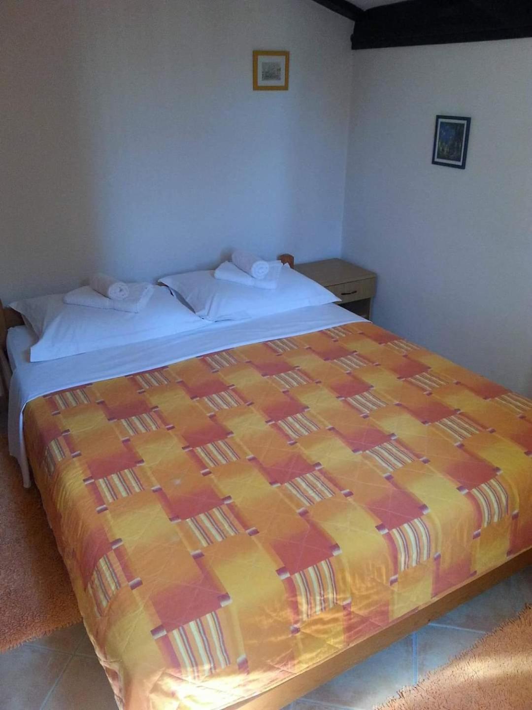 Apartmani Linda Vodice Eksteriør billede