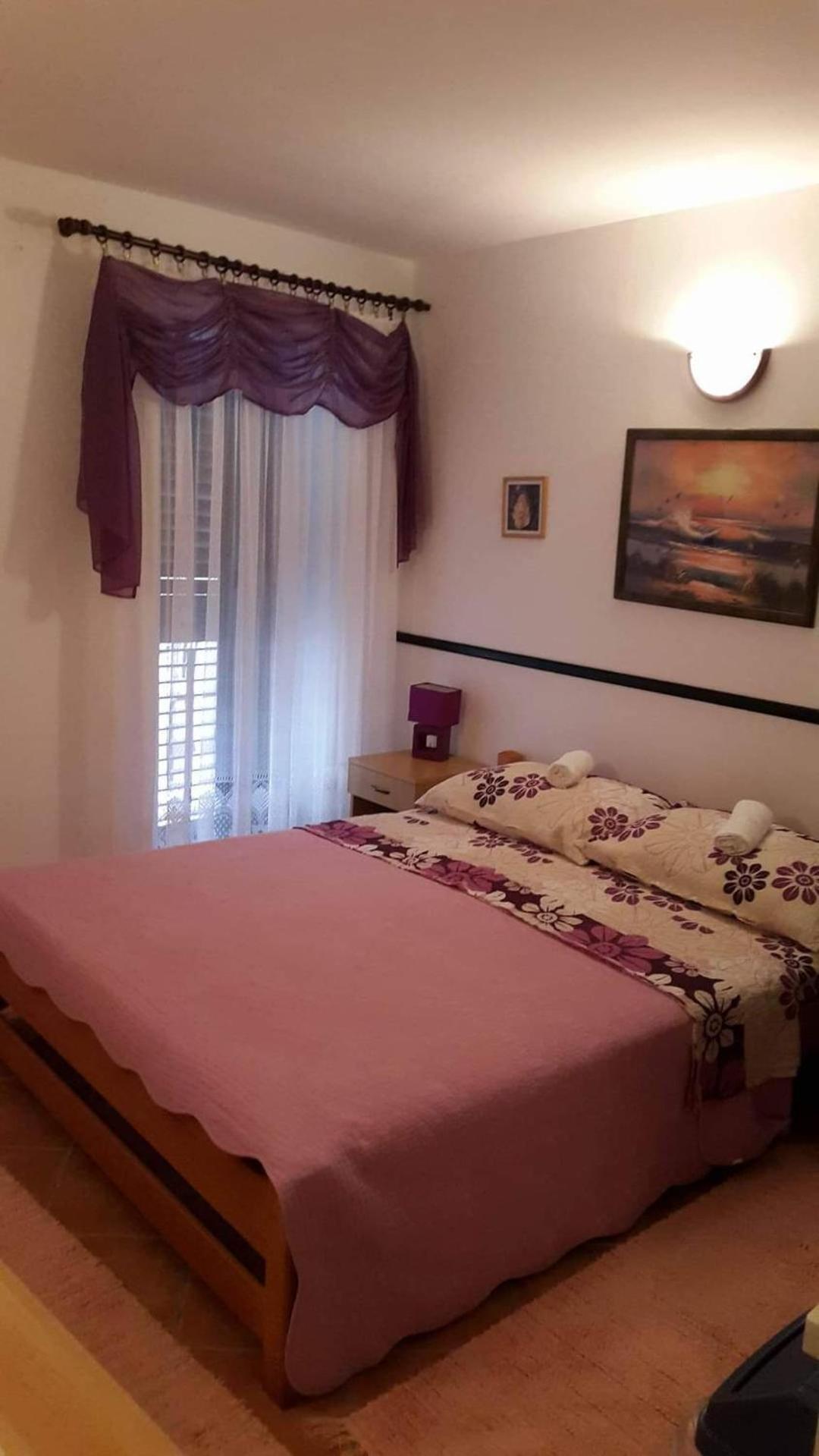 Apartmani Linda Vodice Eksteriør billede