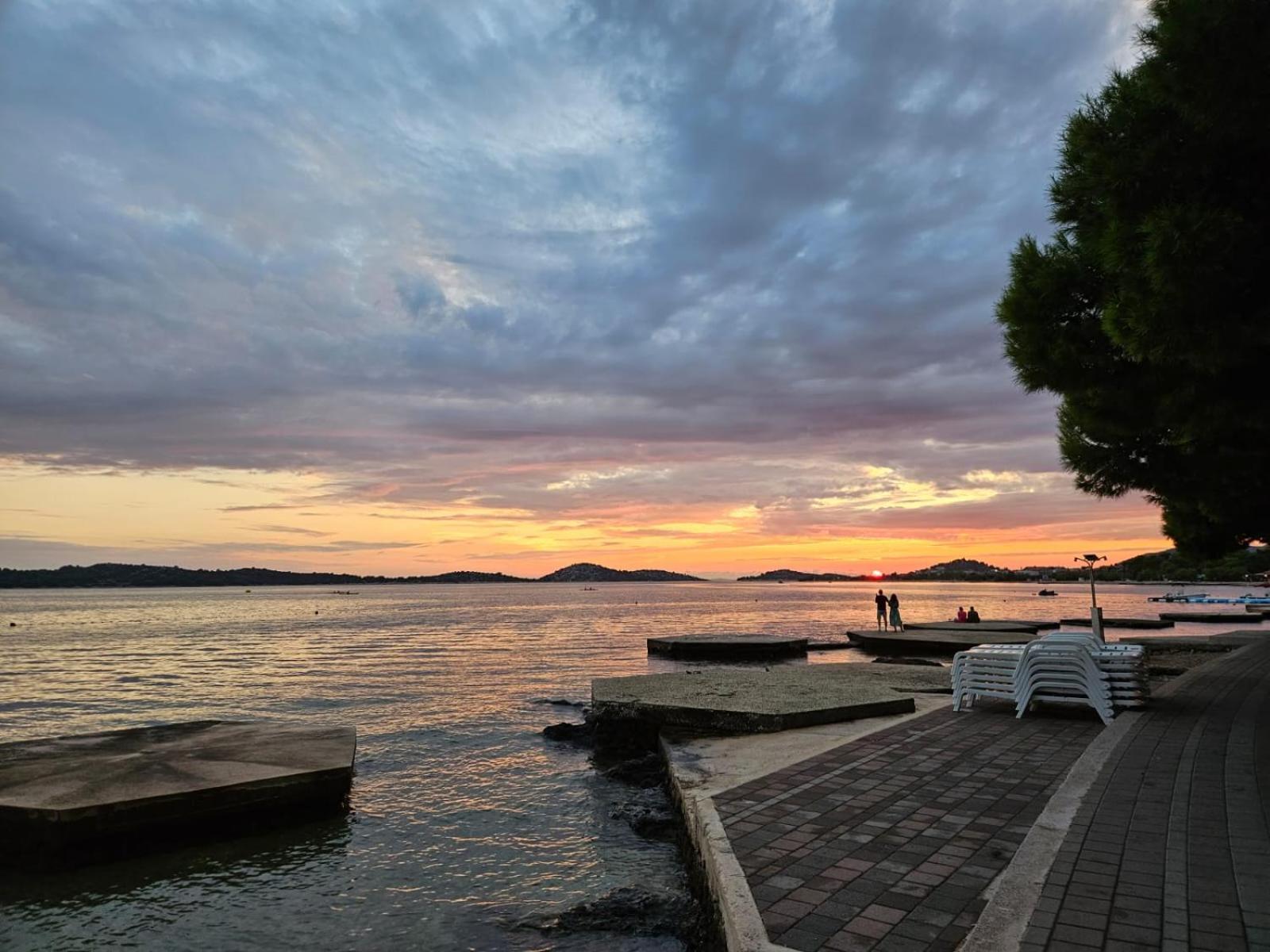 Apartmani Linda Vodice Eksteriør billede