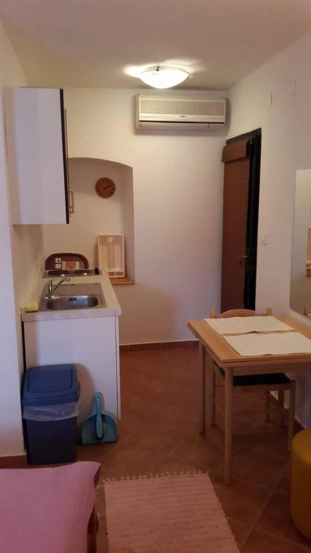 Apartmani Linda Vodice Eksteriør billede