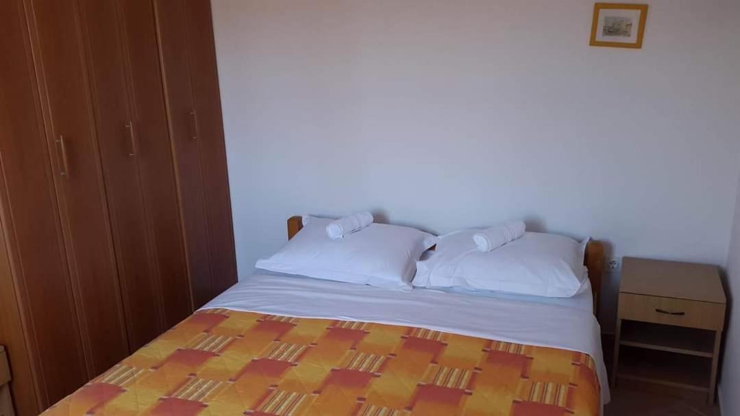 Apartmani Linda Vodice Eksteriør billede